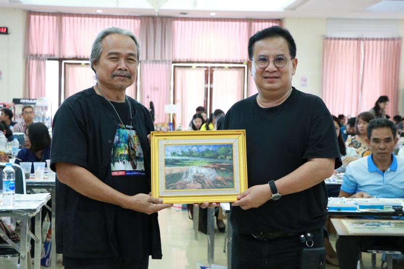 โครงการอบรมครูศิลป เชิงปฏิบัติการ "สื่อการสอนศิลปะและเทคนิคการสร้างผลงานสำหรับการเรียนการสอน"