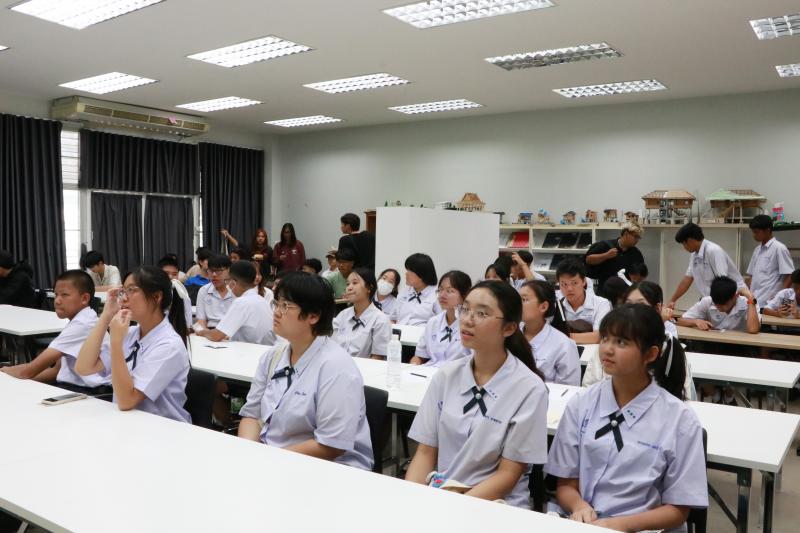 คณะสถาปัตย์ฯ แนะนำหลักสูตรให้กับนักเรียนมัธยมศึกษาปีที่3 โรงเรียนมัธยมสาธิตมหาวิทยาลัยนเรศวร 