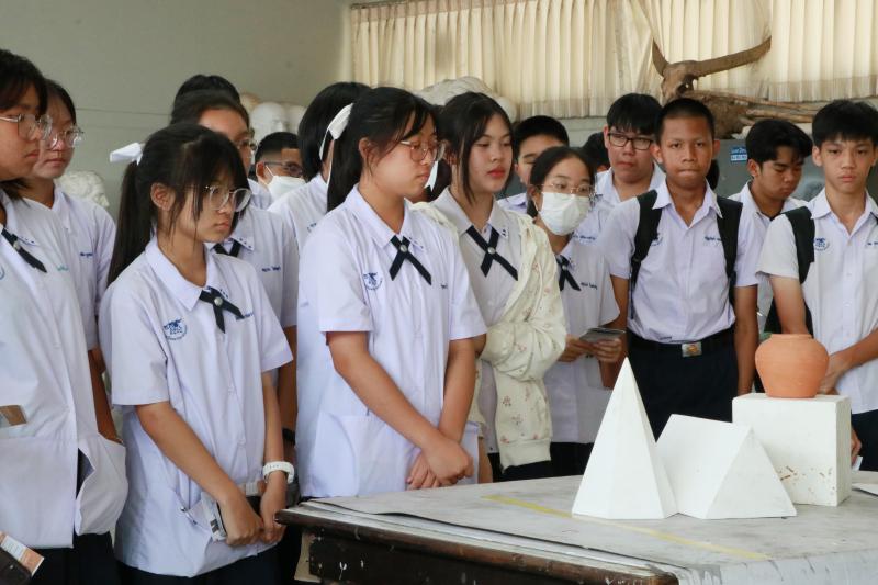 คณะสถาปัตย์ฯ แนะนำหลักสูตรให้กับนักเรียนมัธยมศึกษาปีที่3 โรงเรียนมัธยมสาธิตมหาวิทยาลัยนเรศวร 