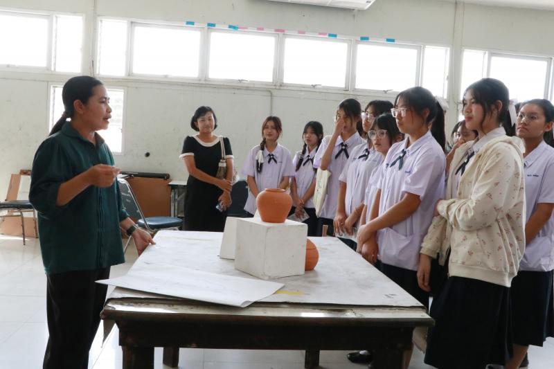 คณะสถาปัตย์ฯ แนะนำหลักสูตรให้กับนักเรียนมัธยมศึกษาปีที่3 โรงเรียนมัธยมสาธิตมหาวิทยาลัยนเรศวร 
