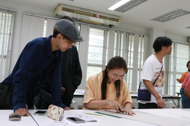 การทำ Model งานด้านสถาปัตยกรรมอย่างง่าย ของนักเรียน ม.5 โรงเรียนมัธยมสาธิตม.นเรศวร