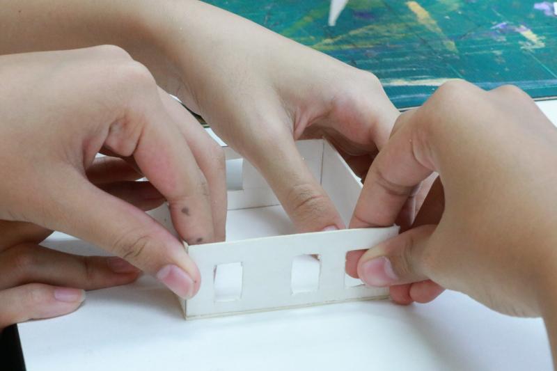 การทำ Model งานด้านสถาปัตยกรรมอย่างง่าย ของนักเรียน ม.5 โรงเรียนมัธยมสาธิตม.นเรศวร