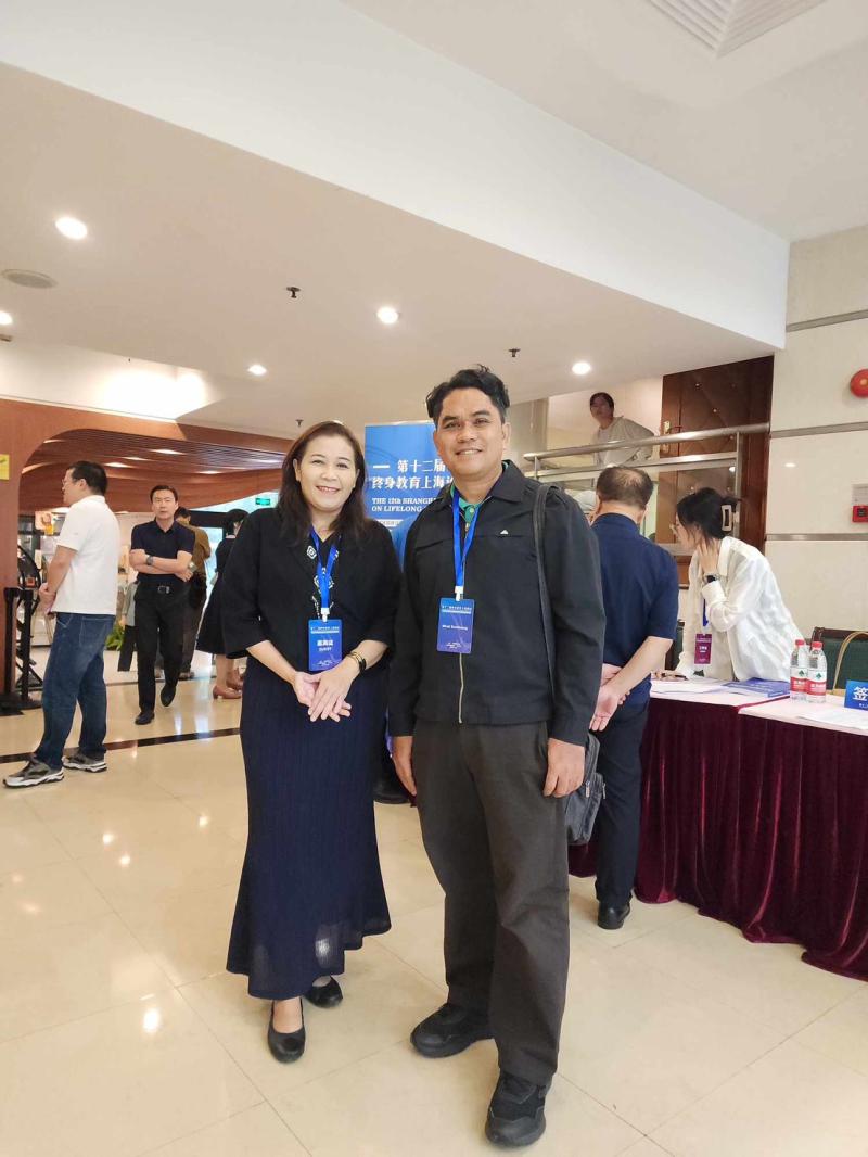 รองศาสตราจารย์ ดร. นิรัช สุดสังข์ และรองศาสตราจารย์ ดร.วิติยา ปิดตังนาโพธิ์ เข้าร่วมการประชุมวิชาการ The 12th Shanghai Forum on Lifelong