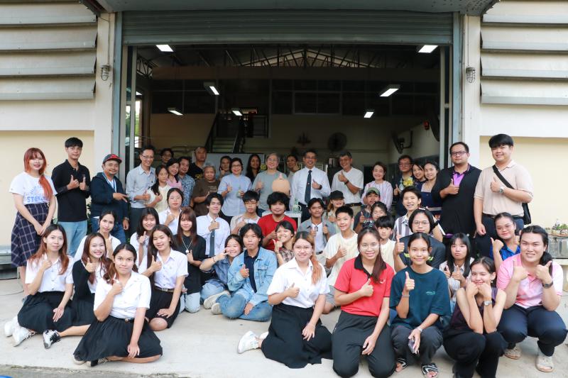 “ปั้น ดิน อวด ดี” ครั้งที่ 3.1  นิทรรศการแสดงผลงานเครื่องเคลือบดินเผา