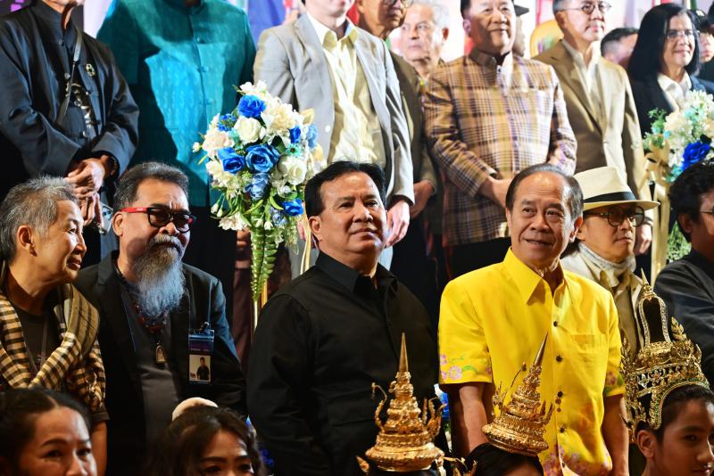 ศาสตราจารย์ ดร.จิรวัฒน์ พิระสันต์ เข้าร่วมสร้างสรรค์ผลงานในกิจกรรม Internation Art Workshop และแสดงผลงานในนิทรรศการแสดงผลงานศิลปกรรมของศิลปินนานาชาติ ศิลปินแห่งชาติ