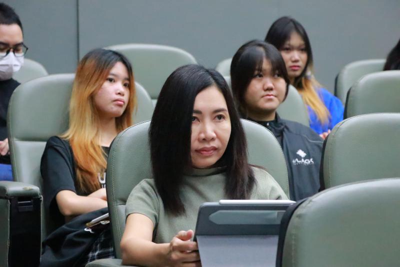 โครงการอบรมคัดเลือกครีเอทีฟรุ่นใหม่" 