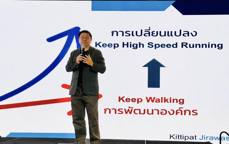   รศ.ดร.นิรัช สุดสังข์ พร้อมทีมผู้บริหาร เข้าร่วมโครงการประชุมเครือข่ายประกันคุณภาพการศึกษาด้านศิลปกรรม