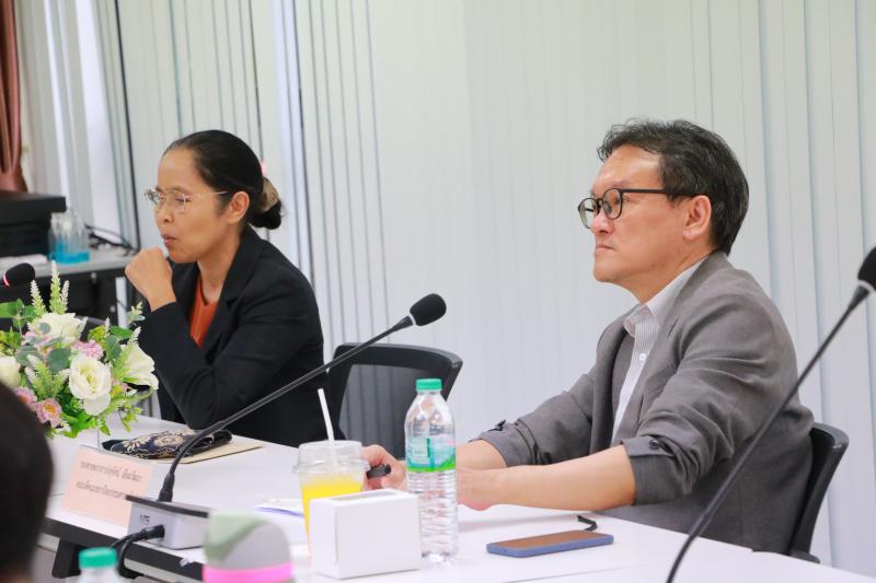 ประชุมหารือจัดทำหลักสูตร Master/Ph.D (Intergrated Science)Program กับบัณฑิตวิทยาลัย