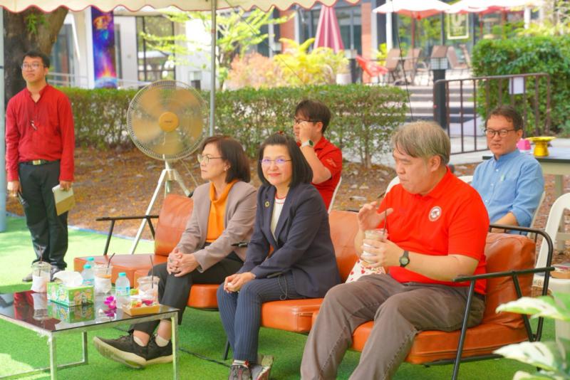 รศ.สุทัศน์ เยี่ยมวัฒนา เข้าร่วมพิธีเปิดสถานีชาร์จรถไฟฟ้า คณะวิศวกรรมศาสตร์ Gear Station แห่งแรกในมหาวิทยาลัยนเรศวร 