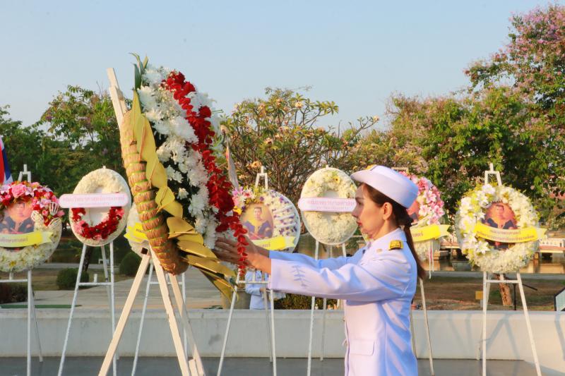 พิธีวางพวงมาลาถวายราชสักการะ วันคล้ายวันสวรรคตสมเด็จพระนเรศวรมหาราช 