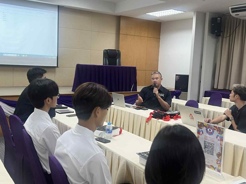 คณาจารย์และนิสิตสาขาสถาปัตยกรรม เข้าร่วมกิจกรรมอบรมและเสวนาในหัวข้อ  New Wave Makers: Young Creators for Local Change