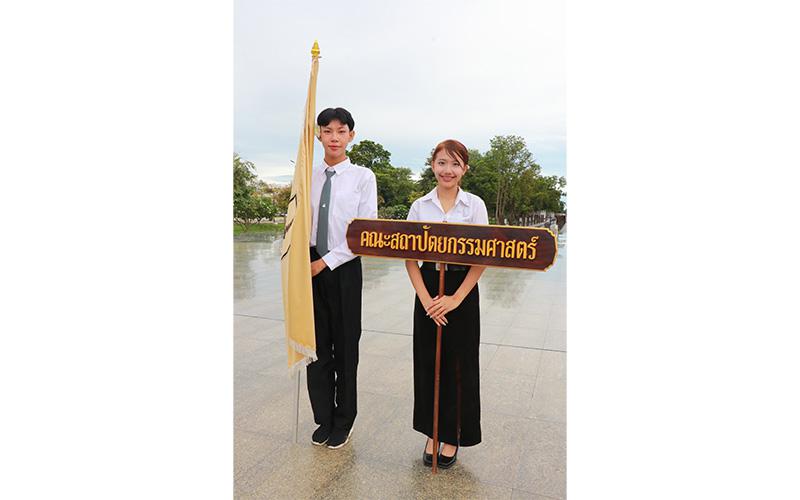 พิธีบวงสรวงดวงพระวิญญาณสมเด็จพระนเรศวรมหาราช ในโครงการ ปฐมนิเทศนิสิตใหม่ Beginning Camp ครั้งที่ 24