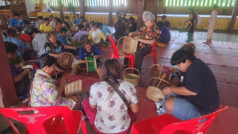 โครงการอบรมเชิงปฏิบัติการ “จักสานสร้างสุข”