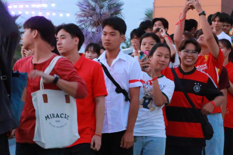 พิธีรับน้องเข้าวัง มหาวิทยาลัยนเรศวร 2568  โครงการปฐมนิเทศนิสิตใหม่ 2568 