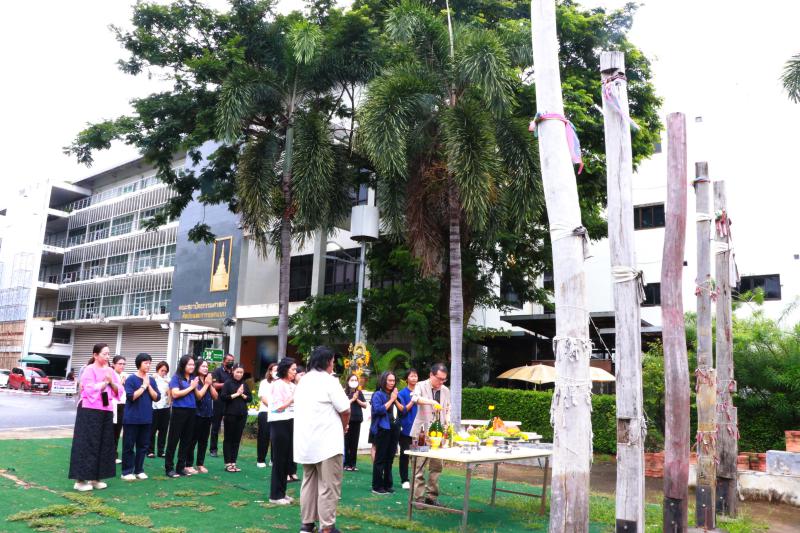 พิธีไหว้ครูและครอบครูประจําปีการศึกษา 2568