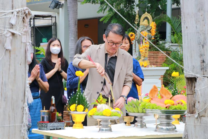 พิธีไหว้ครูและครอบครูประจําปีการศึกษา 2568