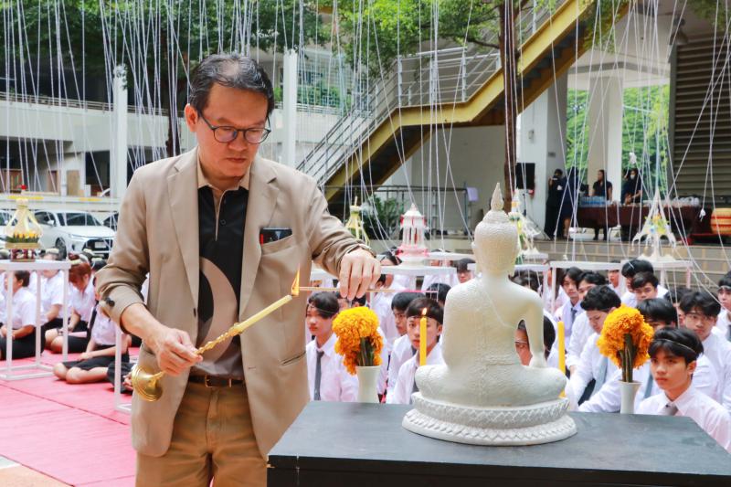พิธีไหว้ครูและครอบครูประจําปีการศึกษา 2568
