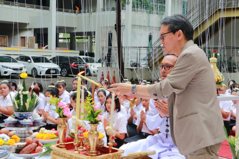 พิธีไหว้ครูและครอบครูประจําปีการศึกษา 2568