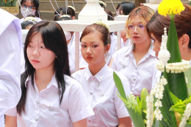 พิธีไหว้ครูและครอบครูประจําปีการศึกษา 2568