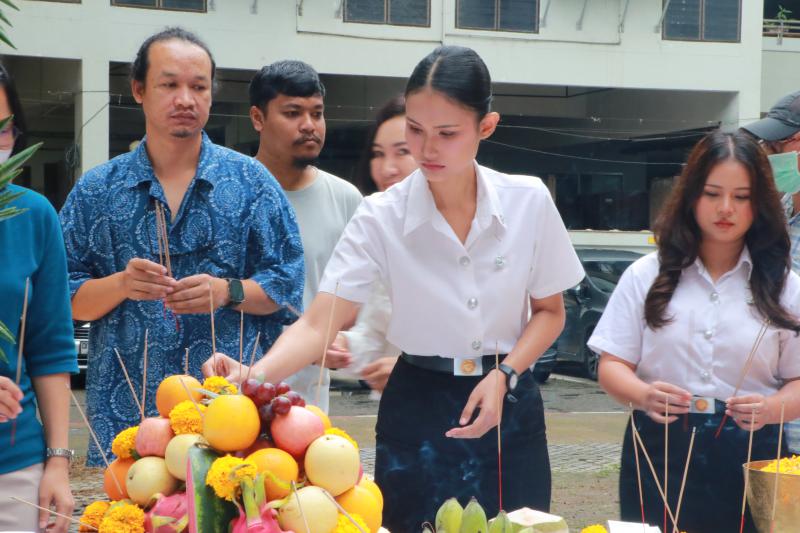 พิธีไหว้ครูและครอบครูประจําปีการศึกษา 2568
