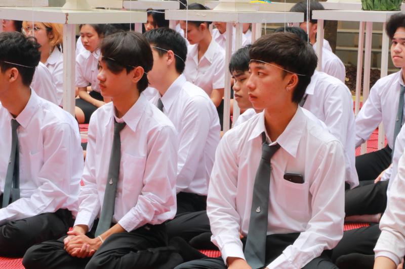 พิธีไหว้ครูและครอบครูประจําปีการศึกษา 2568