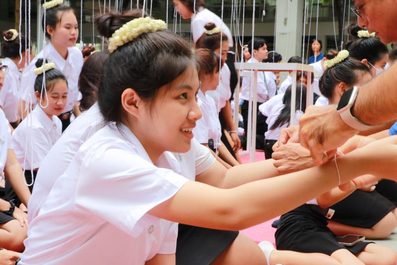 พิธีไหว้ครูและครอบครูประจําปีการศึกษา 2568