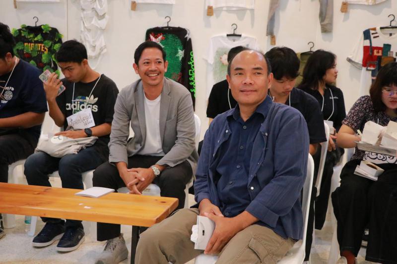 นิทรรศการ “คนละ T Shirt Art Exhibition : ศิลปะบนเสื้อ