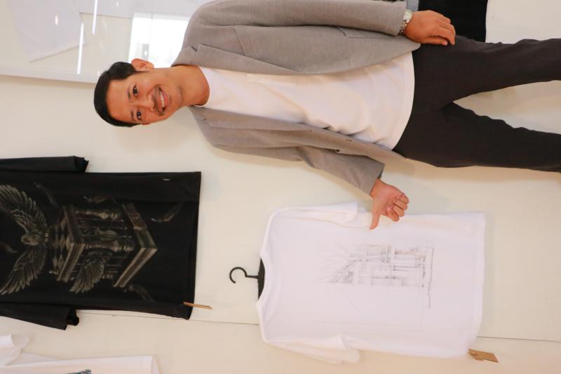 นิทรรศการ “คนละ T Shirt Art Exhibition : ศิลปะบนเสื้อ