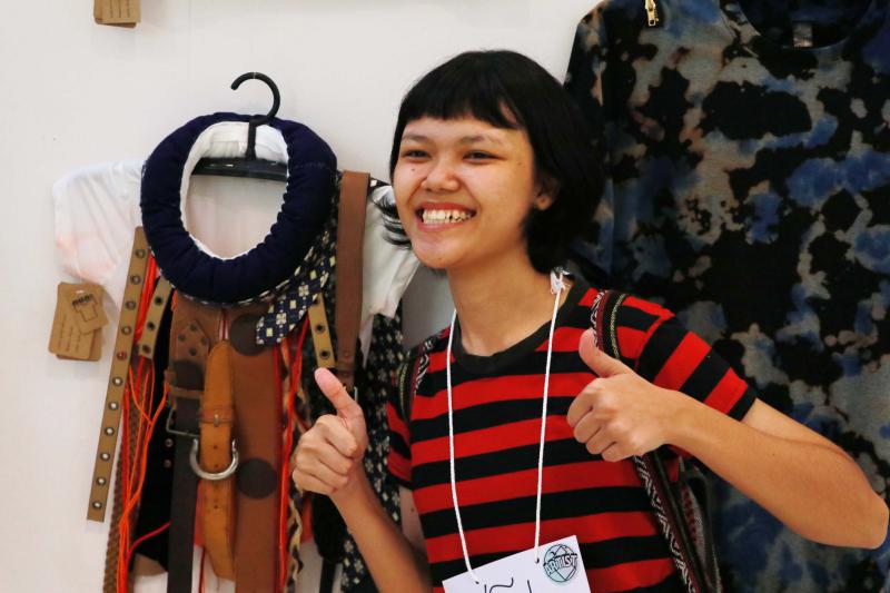 นิทรรศการ “คนละ T Shirt Art Exhibition : ศิลปะบนเสื้อ