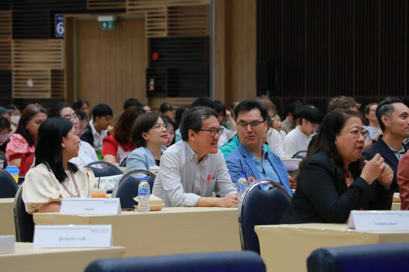 พิธีเปิดและนำเสนอผลงานวิจัย ในงาน การประชุมวิชาการระดับชาติ นเรศวรวิจัยและนวัตกรรม ครั้งที่ 21 “Research &amp; Innovation Synergy: Collaborating for a Sustainable Future”