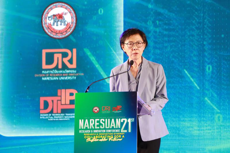 พิธีเปิดและนำเสนอผลงานวิจัย ในงาน การประชุมวิชาการระดับชาติ นเรศวรวิจัยและนวัตกรรม ครั้งที่ 21 “Research &amp; Innovation Synergy: Collaborating for a Sustainable Future”