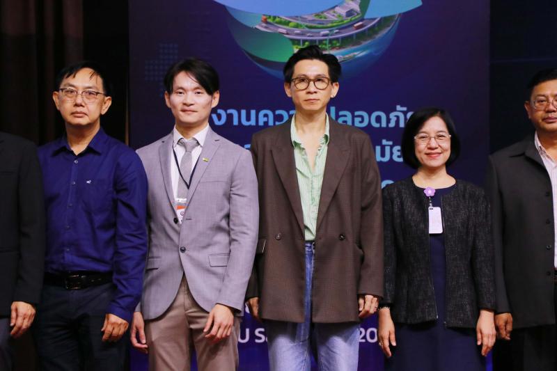 ดร.เสกสรรค์ ญาณปัญญานนท์ รองคณบดีคณะสถาปัตยกรรมศาสตร์ ศิลปะและการออกแบบ เข้าร่วมกิจกรรมงานความปลอดภัยและอาชีวอนามัยในส่วนภูมิภาค จังหวัดพิษณุโลก ประจำปี 2568  และตรงกับ วันความปลอดภัย มหาวิทยาลัยนเรศวร ครั้งที่ 3