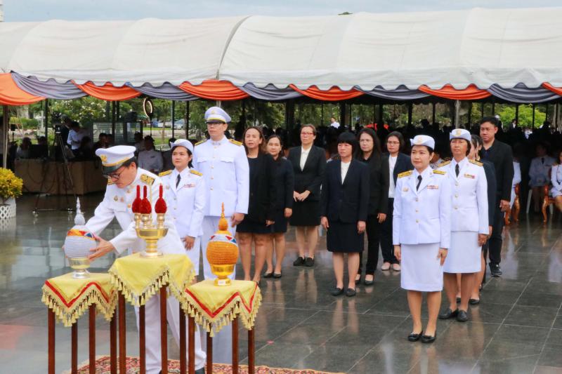 พิธีวางพานพุ่มถวายราชสักการะองค์สมเด็จพระนเรศวรมหาราช เนื่องในวันคล้ายวันสถาปนามหาวิทยาลัยนเรศวร ครบรอบ ๓๕ ปี