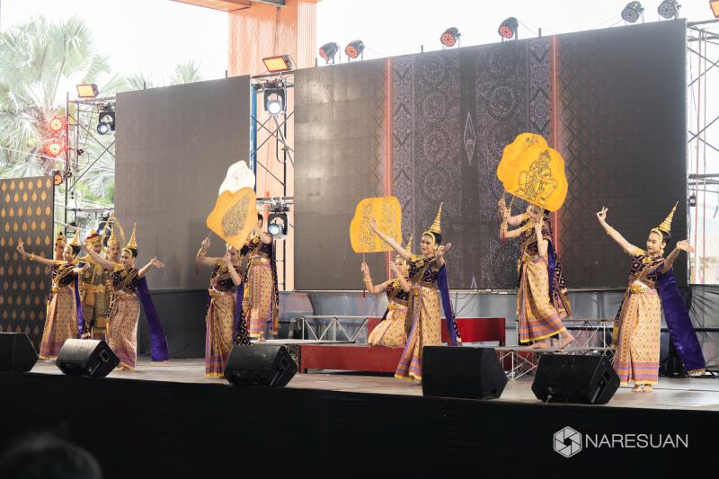  รศ.ดร.ศศิมา เจริญกิจ  เข้าร่วมพิธีเปิด Open House “สองทศวรรษมัธยมสาธิตฯ 20 ปี NUD นักเรียนดี มีอนาคต” โรงเรียนมัธยมสาธิตมหาวิทยาลัยนเรศวร