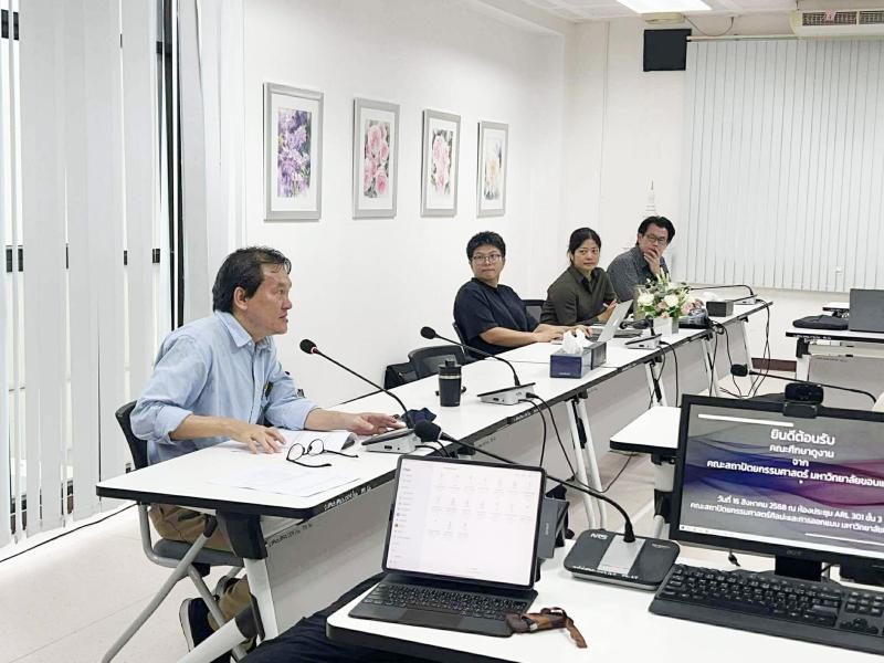 คณะสถาปัตยกรรมศาสตร์ ศิลปะและการออกแบบ ม.นเรศวร ให้การต้อนรับ คณาจารย์และนิสิตระดับบัณฑิตศึกษา คณะสถาปัตยกรรมศาสตร์ มหาวิทยาลัยขอนแก่น เพื่อจัดกิจกรรมการสัมมนาด้านการจัดการเรียนการสอน