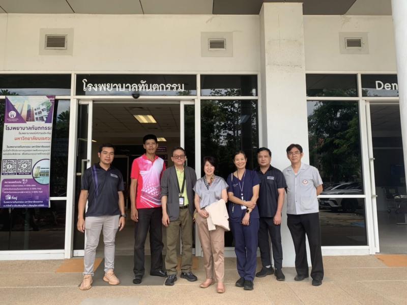 รศ.สุทัศน์ เยี่ยมวัฒนา ได้รับเชิญสำรวจเยี่ยมหน้างานโรงพยาบาลทันตกรรมเนื่องจากน้ำท่วม! ​ 