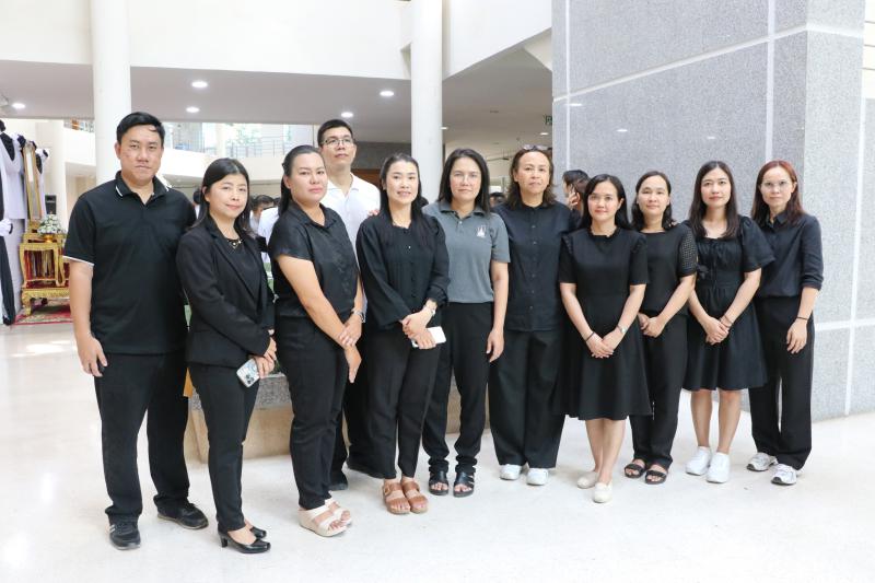 เข้าร่วมพิธีถวายความอาลัยและน้อมรำลึกในพระมหากรุณาธิคุณ แด่ สมเด็จพระนางเจ้าสิริกิติ์ พระบรมราชินีนาถ พระบรมราชชนนีพันปีหลวง