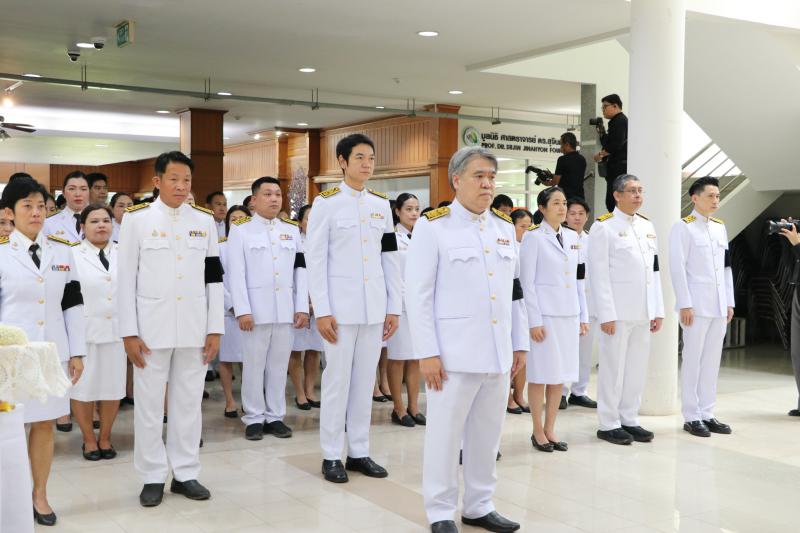 เข้าร่วมพิธีถวายความอาลัยและน้อมรำลึกในพระมหากรุณาธิคุณ แด่ สมเด็จพระนางเจ้าสิริกิติ์ พระบรมราชินีนาถ พระบรมราชชนนีพันปีหลวง