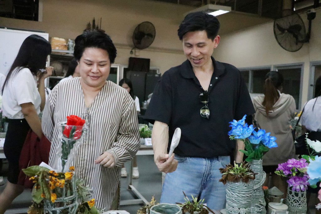 Students Showcase "Puan Din Aot Dee" Exhibition 4.2: Ceramic Art Exhibition