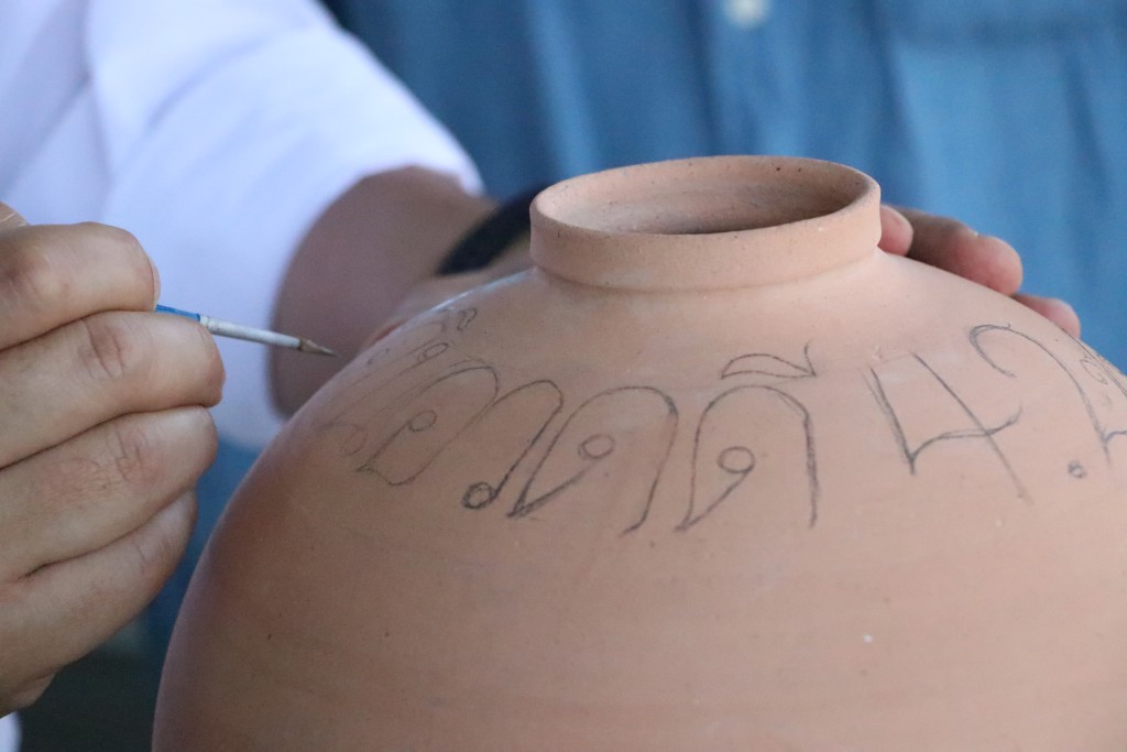 Students Showcase "Puan Din Aot Dee" Exhibition 4.2: Ceramic Art Exhibition