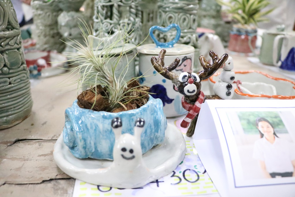 Students Showcase "Puan Din Aot Dee" Exhibition 4.2: Ceramic Art Exhibition