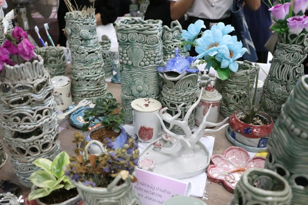 Students Showcase "Puan Din Aot Dee" Exhibition 4.2: Ceramic Art Exhibition