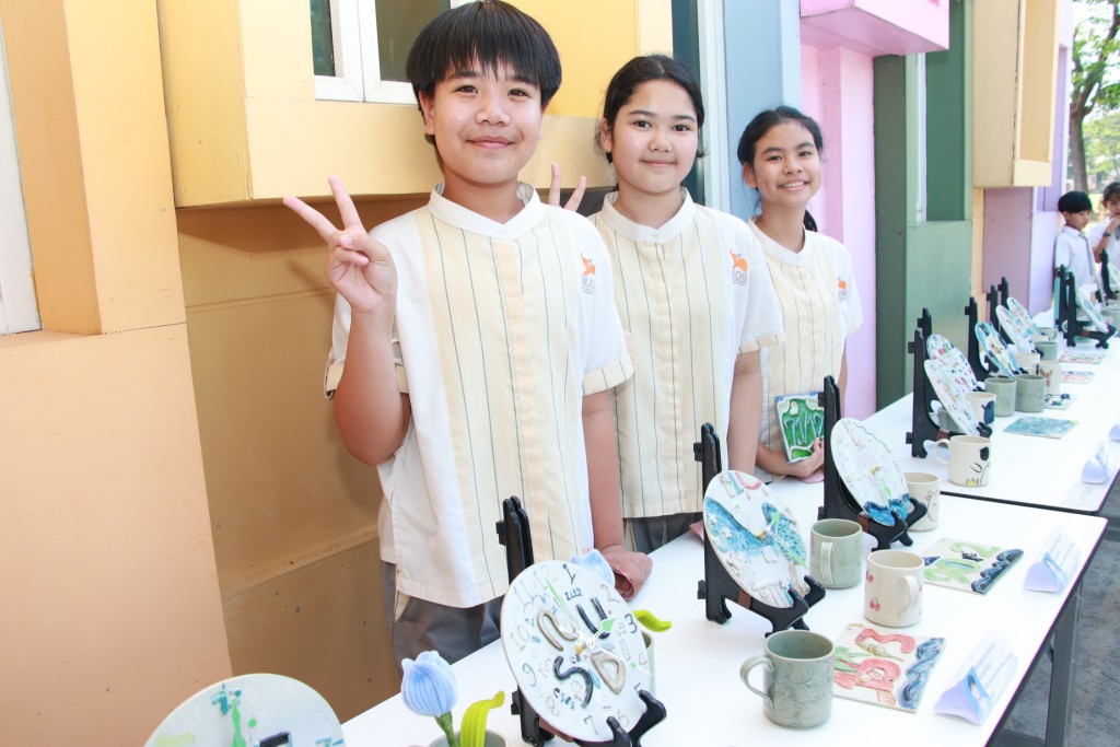 ผลงานสร้างสรรค์ผ่านเทคนิคการปั้นเซรามิก “ปันดินอวดดี Junior ครั้งที่4.2” 