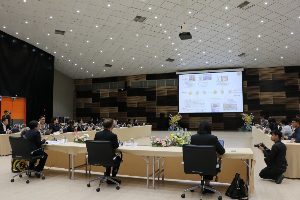 การประชุมเชิงปฏิบัติการ “NU-RU-CONNEXT: สานพลัง วิจัยไทย ใช้งานจริง” ในหัวข้อ “มหาวิทยาลัยนเรศวร: Research Flagship และนิเวศวิจัยที่พร้อมต่อยอดสู่การใช้ประโยชน์”