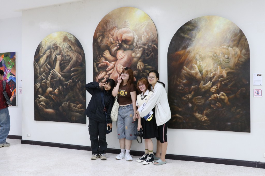 Art Tells Stories in ART THESIS EXHIBITION 2026