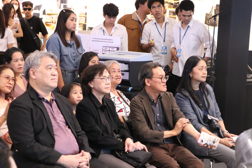 นิทรรศการวิทยานิพนธ์ Arch NU Thesis Exhibition 2026 (นิสิตสาขาวิชาสถาปัตยกรรม) และนิทรรศการศิลปนิพนธ์ Roadtrip with art : Art Thesis Exhibition ครั้งที่ 24  (นิสิตสาขาวิชาออกแบบผลิตภัณฑ์และบรรจุภัณฑ์) 