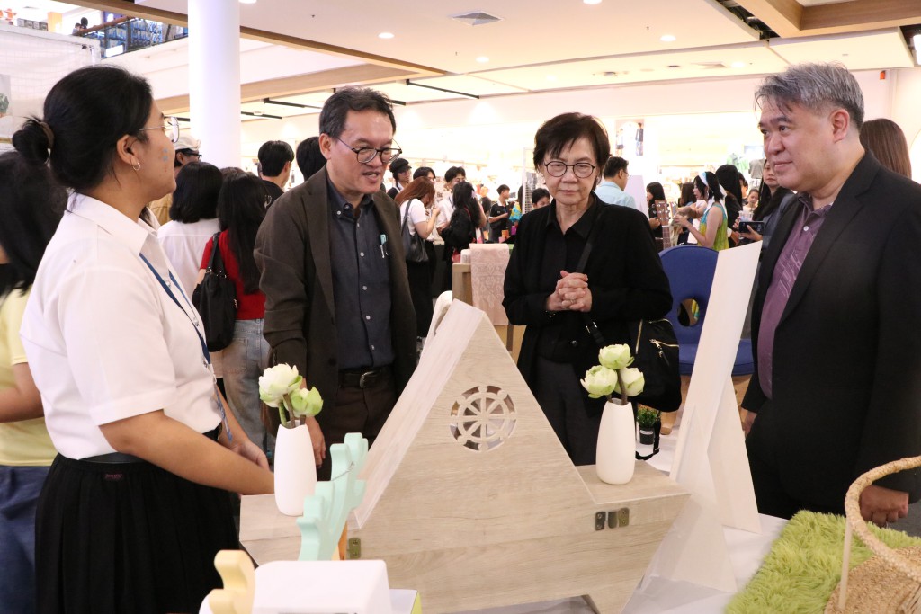 นิทรรศการวิทยานิพนธ์ Arch NU Thesis Exhibition 2026 (นิสิตสาขาวิชาสถาปัตยกรรม) และนิทรรศการศิลปนิพนธ์ Roadtrip with art : Art Thesis Exhibition ครั้งที่ 24  (นิสิตสาขาวิชาออกแบบผลิตภัณฑ์และบรรจุภัณฑ์) 