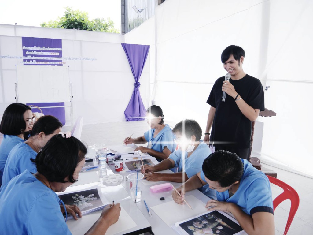 Naresuan University Faculty, Alumni, and Students Serve as Vocational Training Lecturers for Painters at Phitsanulok Women's Correctional Institution
