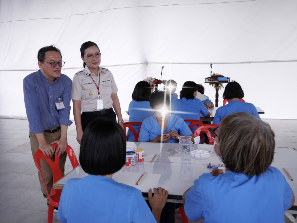 Naresuan University Faculty, Alumni, and Students Serve as Vocational Training Lecturers for Painters at Phitsanulok Women's Correctional Institution