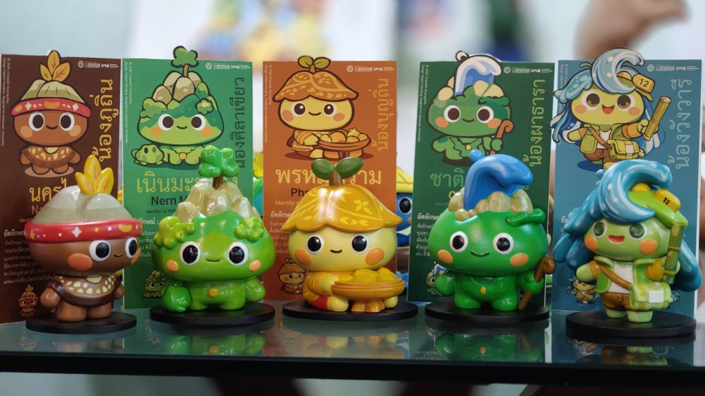 ผศ.ดร.ชวลิต ดวงอุทา สร้างสรรค์ผลงาน Art Toy “9 คาแรกเตอร์พิษณุโลก” ถ่ายทอดอัตลักษณ์ท้องถิ่น หวังต่อยอดท่องเที่ยวสร้างสรรค์